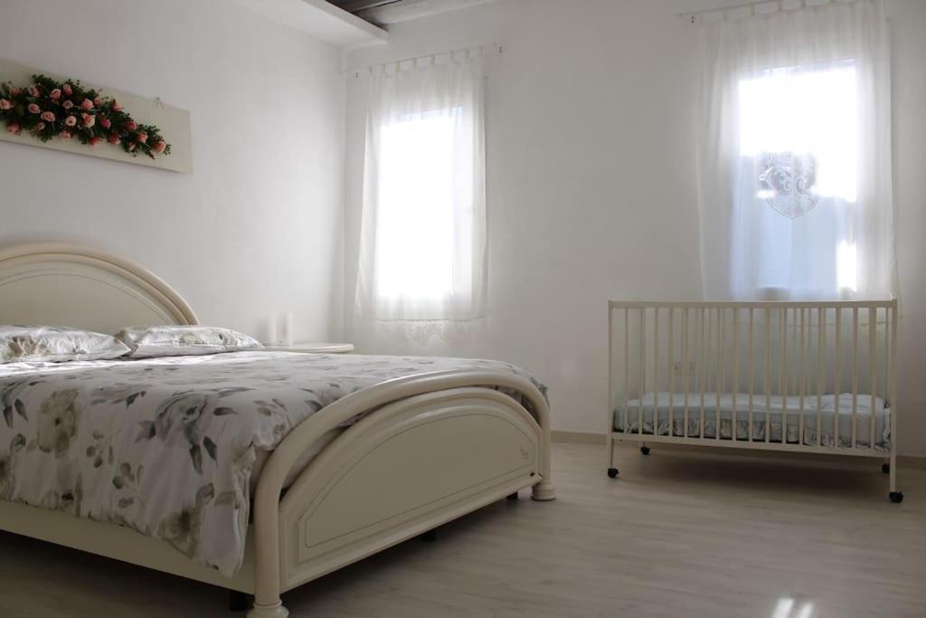 Apartment With Terrace In Chioggia'S Main Square ภายนอก รูปภาพ