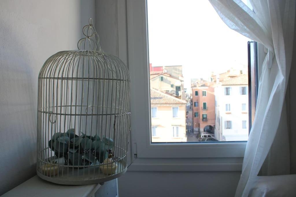 Apartment With Terrace In Chioggia'S Main Square ภายนอก รูปภาพ