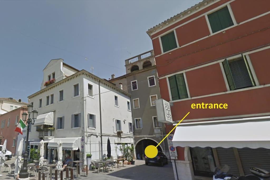 Apartment With Terrace In Chioggia'S Main Square ภายนอก รูปภาพ