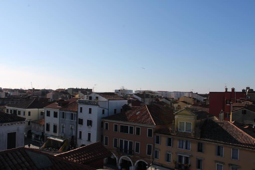 Apartment With Terrace In Chioggia'S Main Square ภายนอก รูปภาพ